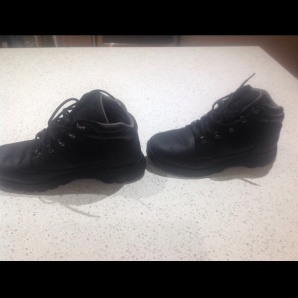 Timberland Boots - Picture 3 of 7